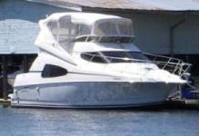 Silverton_330_Sport_Bridge_7724.jpg